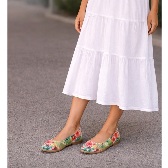 Mudd Shoes - Mudd Ballet Flats Women 8 Green Red Tropical Floral MDCOSMICPRINT‎ NEW